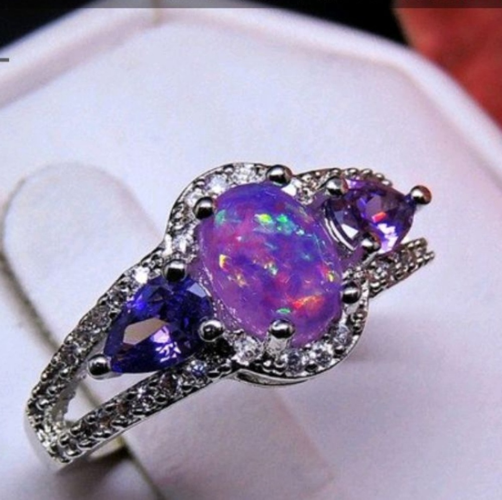 Stunning Purple Fire Opal Ring - Picture 5 of 6